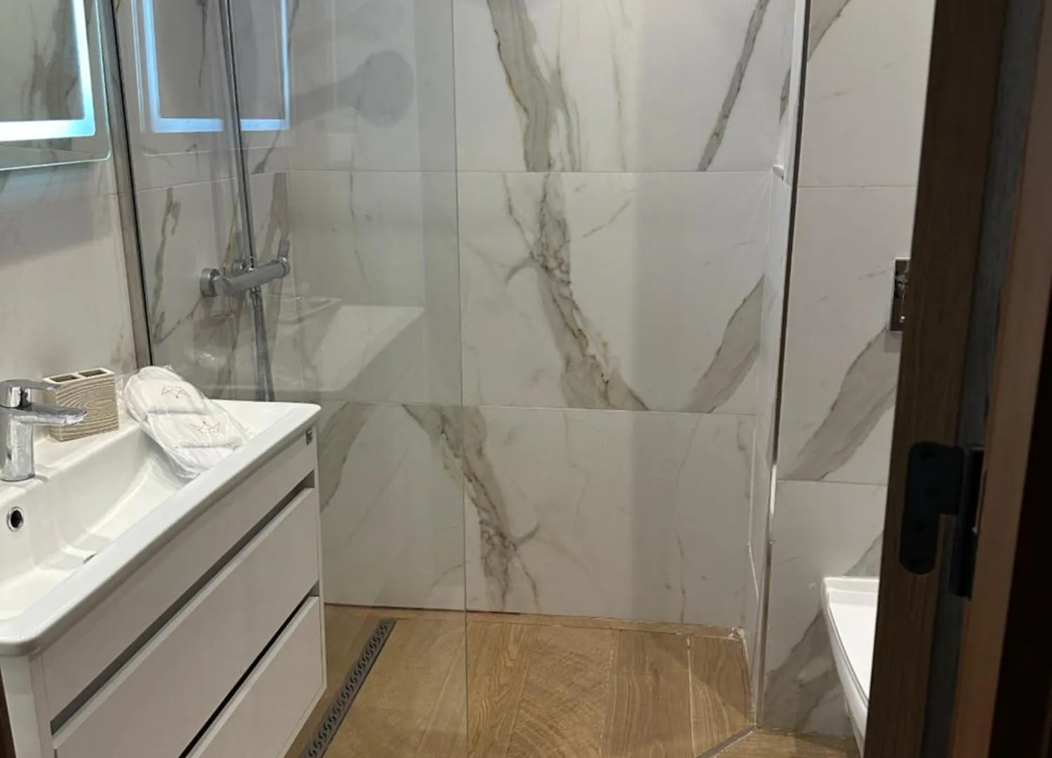 Appartement Luxe A Ain Zaghouan Nord Tunis