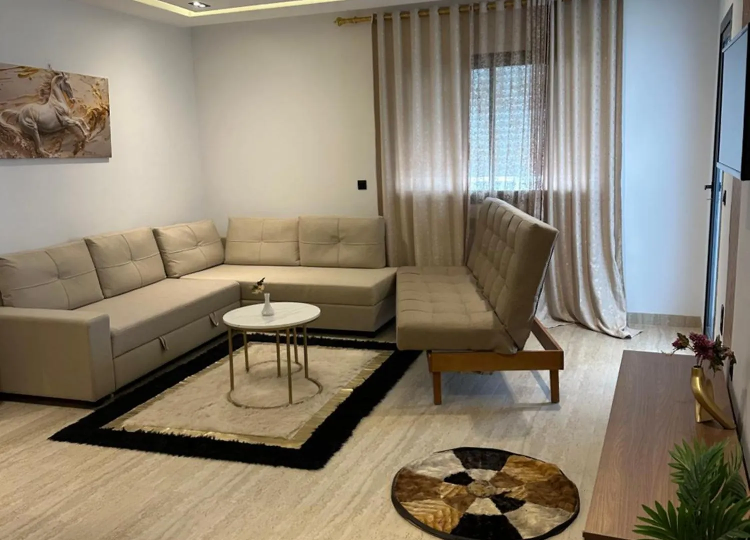 Appartement Luxe A Ain Zaghouan Nord Tunis 0*,